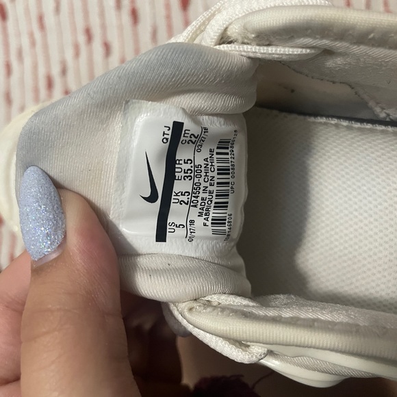 vapormax plus creamsicle